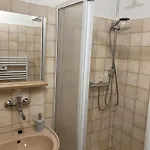 Breuer بيت ضيافة جابلونك ناد جيزيرو