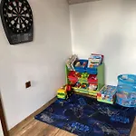 Breuer بيت ضيافة جابلونك ناد جيزيرو